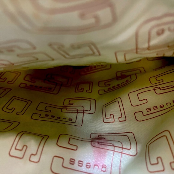 Guess messenger bag envelope style - Picture 9 of 14